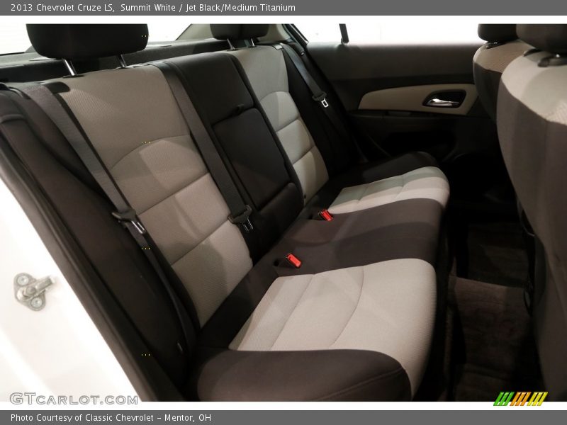 Summit White / Jet Black/Medium Titanium 2013 Chevrolet Cruze LS
