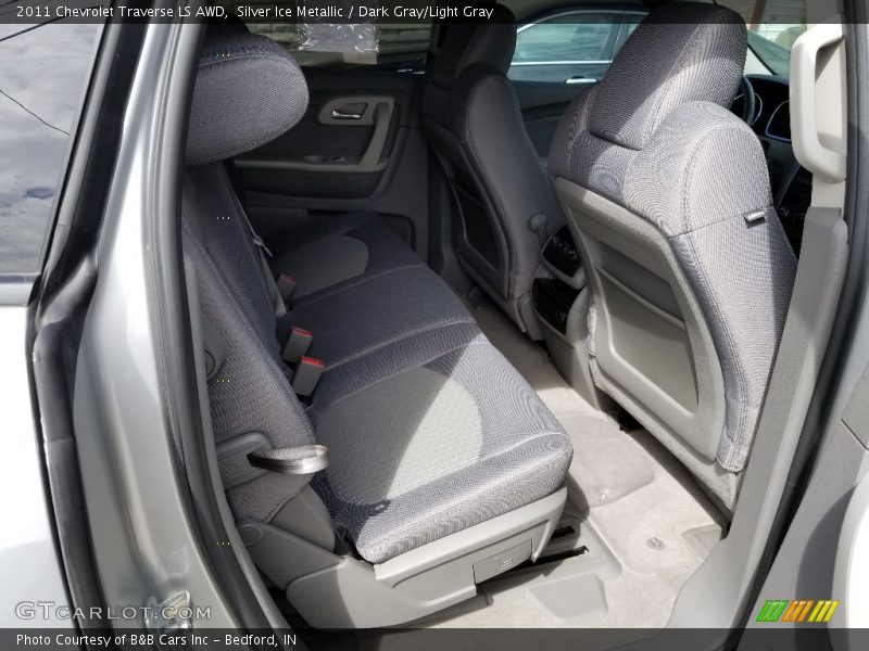 Silver Ice Metallic / Dark Gray/Light Gray 2011 Chevrolet Traverse LS AWD
