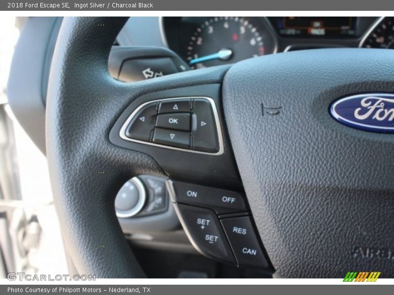 Ingot Silver / Charcoal Black 2018 Ford Escape SE