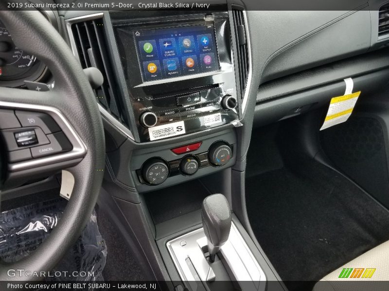 Crystal Black Silica / Ivory 2019 Subaru Impreza 2.0i Premium 5-Door