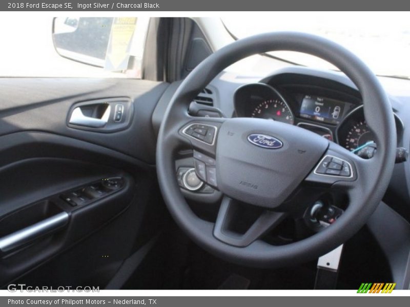 Ingot Silver / Charcoal Black 2018 Ford Escape SE
