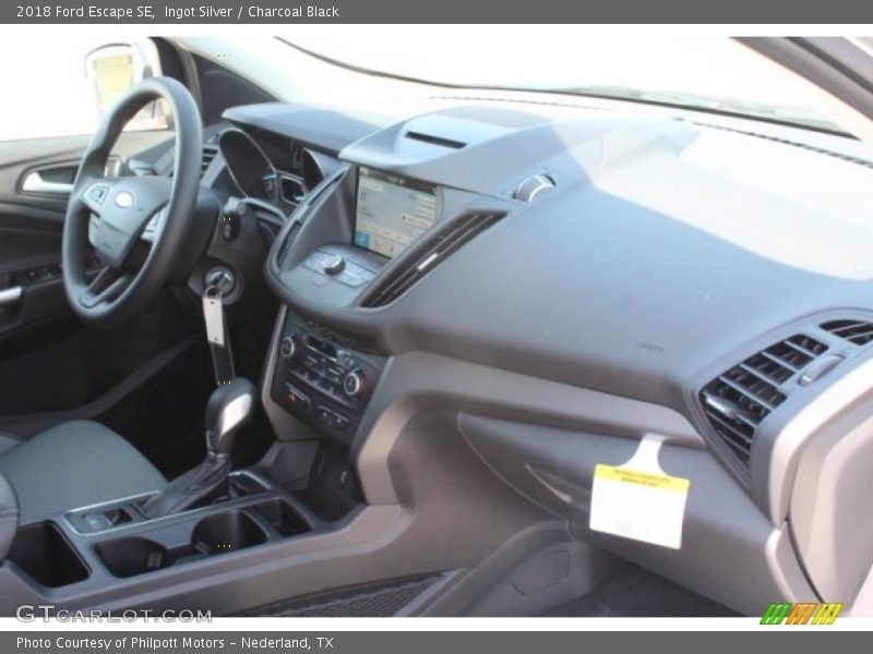 Ingot Silver / Charcoal Black 2018 Ford Escape SE