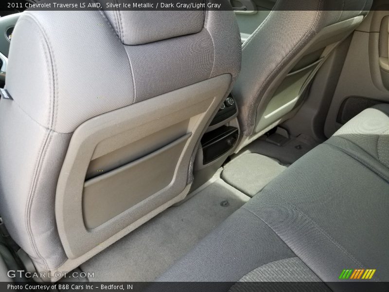 Silver Ice Metallic / Dark Gray/Light Gray 2011 Chevrolet Traverse LS AWD