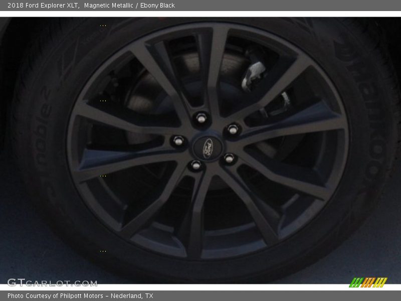 Magnetic Metallic / Ebony Black 2018 Ford Explorer XLT