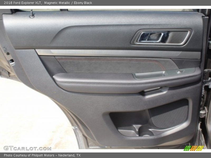Magnetic Metallic / Ebony Black 2018 Ford Explorer XLT