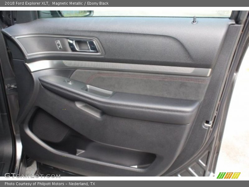 Magnetic Metallic / Ebony Black 2018 Ford Explorer XLT
