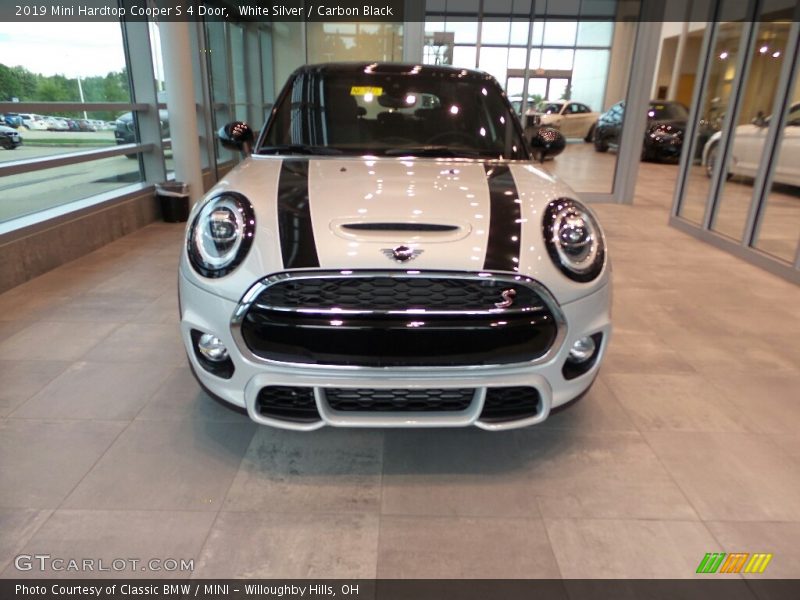 White Silver / Carbon Black 2019 Mini Hardtop Cooper S 4 Door
