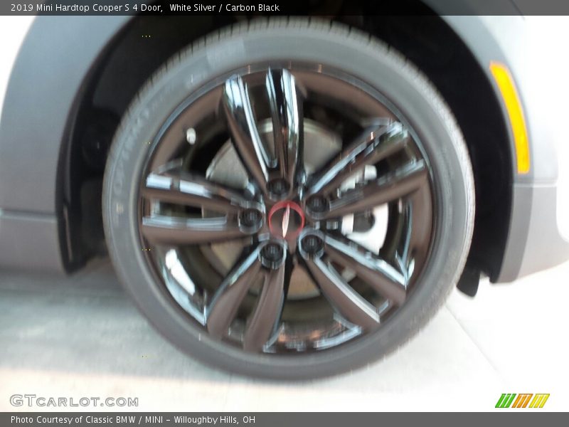 White Silver / Carbon Black 2019 Mini Hardtop Cooper S 4 Door
