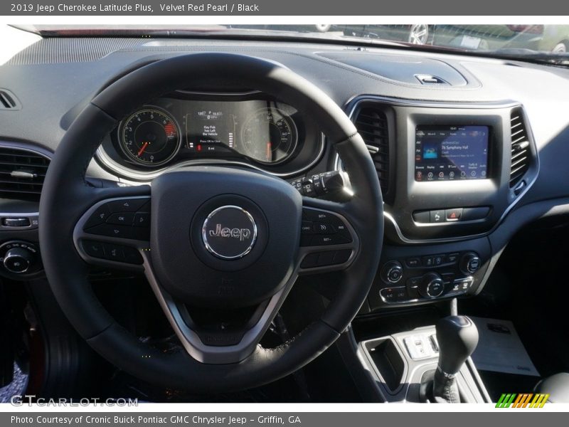 Velvet Red Pearl / Black 2019 Jeep Cherokee Latitude Plus