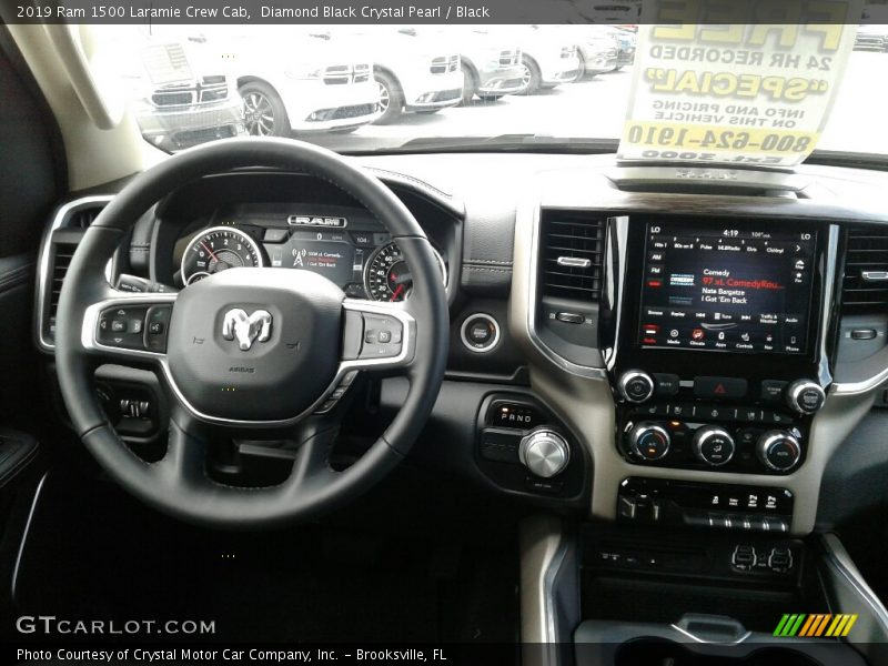Diamond Black Crystal Pearl / Black 2019 Ram 1500 Laramie Crew Cab
