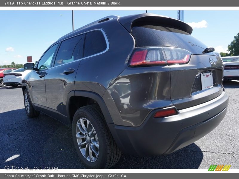 Granite Crystal Metallic / Black 2019 Jeep Cherokee Latitude Plus