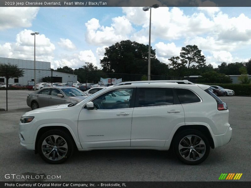 Pearl White / Black/Tan 2019 Jeep Cherokee Overland