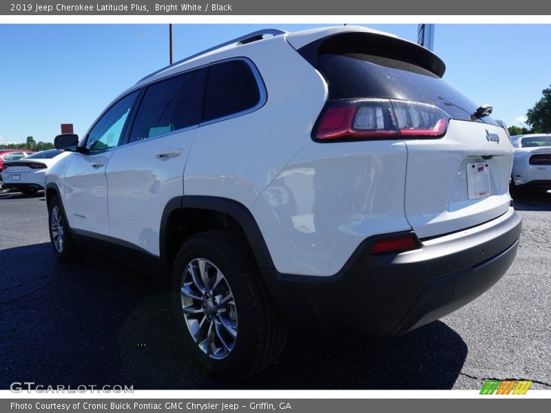 Bright White / Black 2019 Jeep Cherokee Latitude Plus