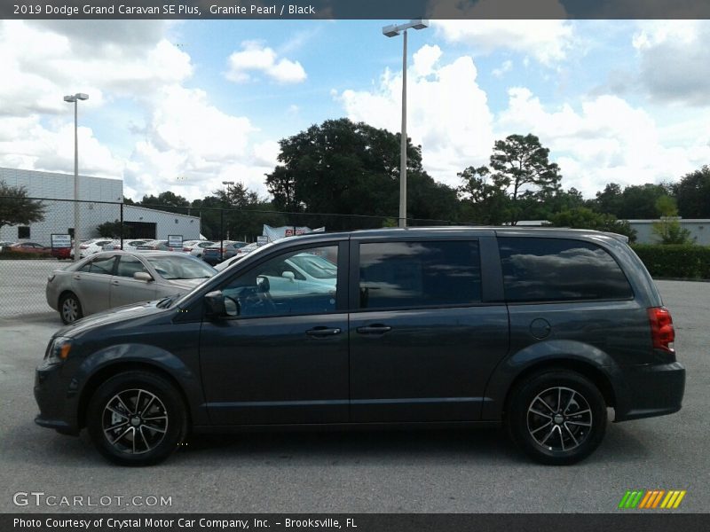 Granite Pearl / Black 2019 Dodge Grand Caravan SE Plus