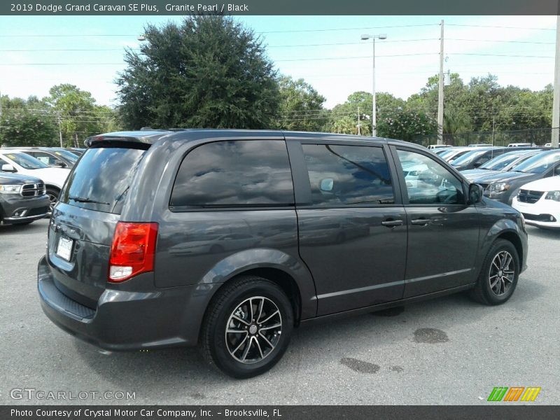 Granite Pearl / Black 2019 Dodge Grand Caravan SE Plus
