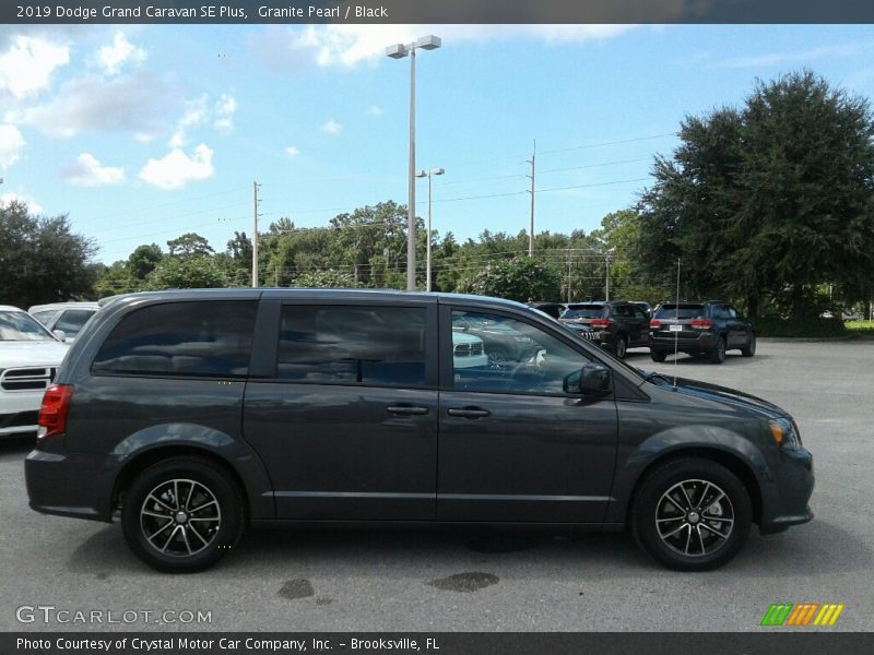 Granite Pearl / Black 2019 Dodge Grand Caravan SE Plus