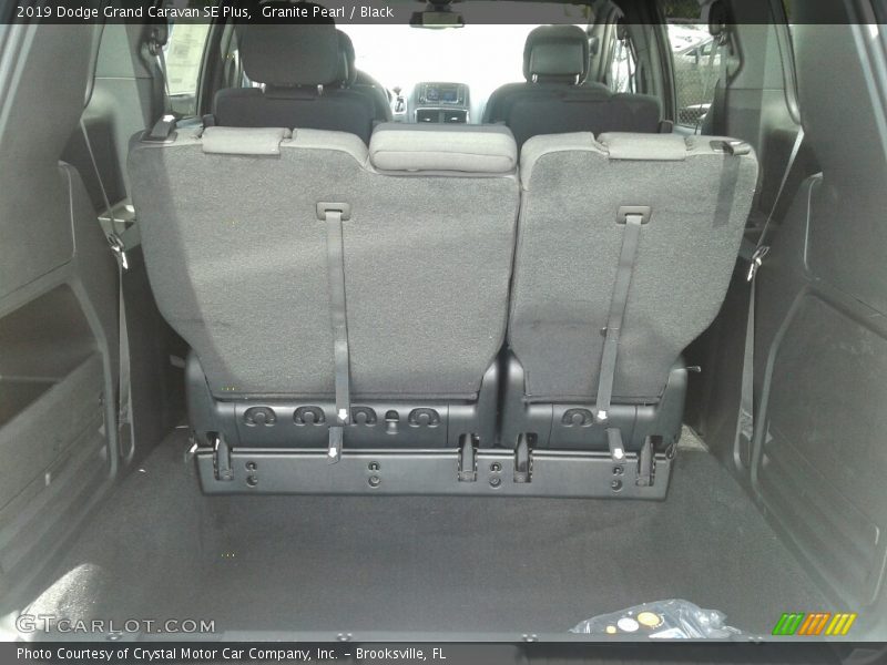 Granite Pearl / Black 2019 Dodge Grand Caravan SE Plus