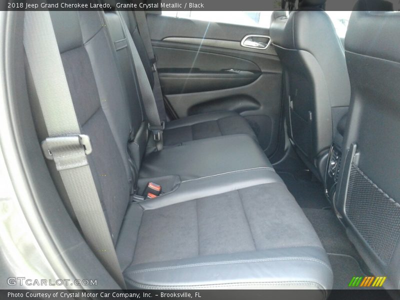 Granite Crystal Metallic / Black 2018 Jeep Grand Cherokee Laredo