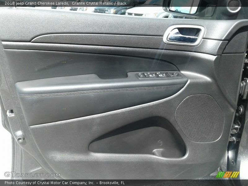 Granite Crystal Metallic / Black 2018 Jeep Grand Cherokee Laredo