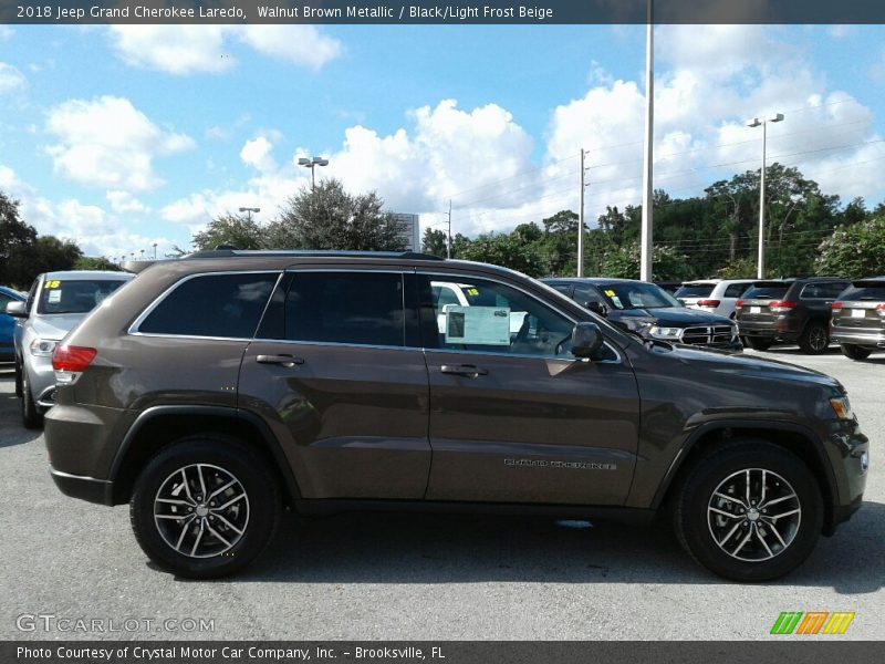 Walnut Brown Metallic / Black/Light Frost Beige 2018 Jeep Grand Cherokee Laredo