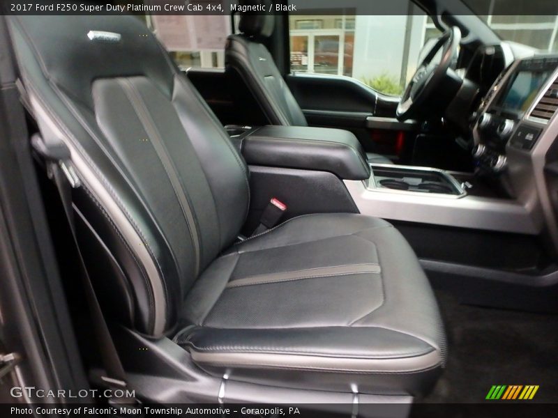 Magnetic / Black 2017 Ford F250 Super Duty Platinum Crew Cab 4x4