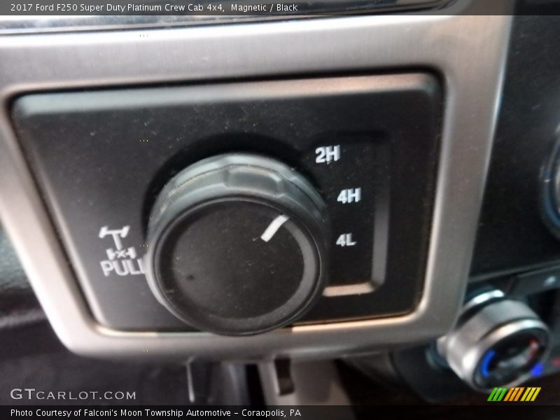 Magnetic / Black 2017 Ford F250 Super Duty Platinum Crew Cab 4x4