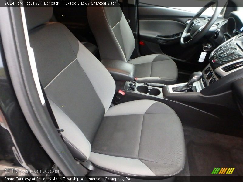Tuxedo Black / Charcoal Black 2014 Ford Focus SE Hatchback