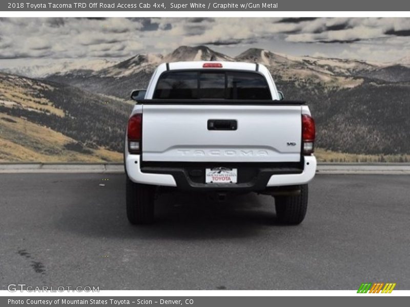 Super White / Graphite w/Gun Metal 2018 Toyota Tacoma TRD Off Road Access Cab 4x4