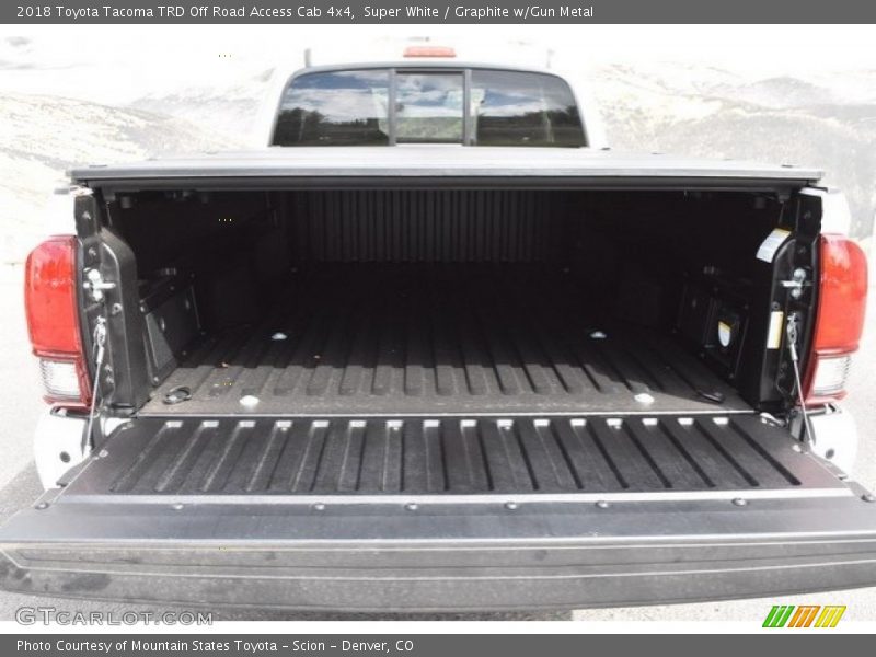 Super White / Graphite w/Gun Metal 2018 Toyota Tacoma TRD Off Road Access Cab 4x4