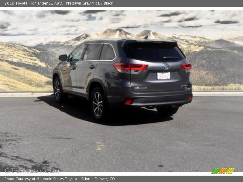 Predawn Gray Mica / Black 2018 Toyota Highlander SE AWD