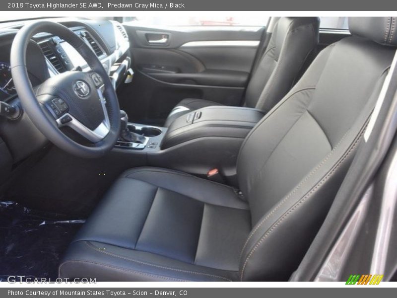 Predawn Gray Mica / Black 2018 Toyota Highlander SE AWD