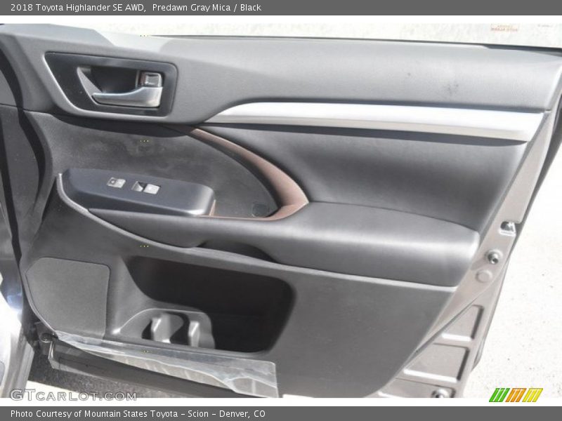Predawn Gray Mica / Black 2018 Toyota Highlander SE AWD
