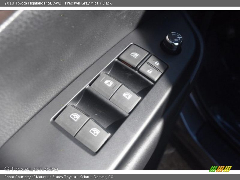 Predawn Gray Mica / Black 2018 Toyota Highlander SE AWD