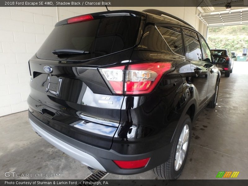 Shadow Black / Charcoal Black 2018 Ford Escape SE 4WD