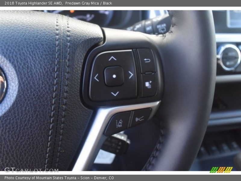 Predawn Gray Mica / Black 2018 Toyota Highlander SE AWD