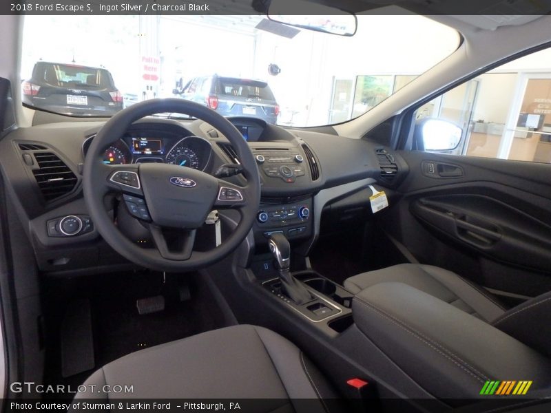 Ingot Silver / Charcoal Black 2018 Ford Escape S