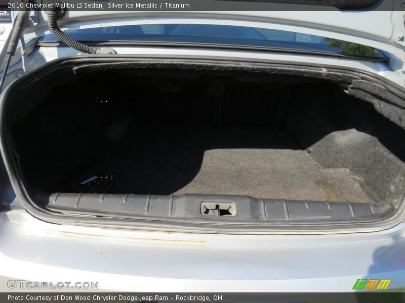 Silver Ice Metallic / Titanium 2010 Chevrolet Malibu LS Sedan