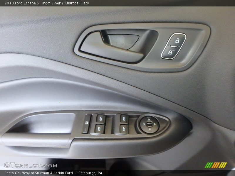 Ingot Silver / Charcoal Black 2018 Ford Escape S