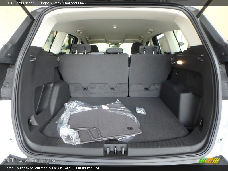 Ingot Silver / Charcoal Black 2018 Ford Escape S