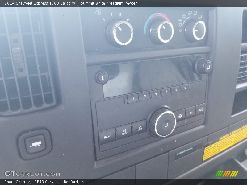 Summit White / Medium Pewter 2014 Chevrolet Express 1500 Cargo WT