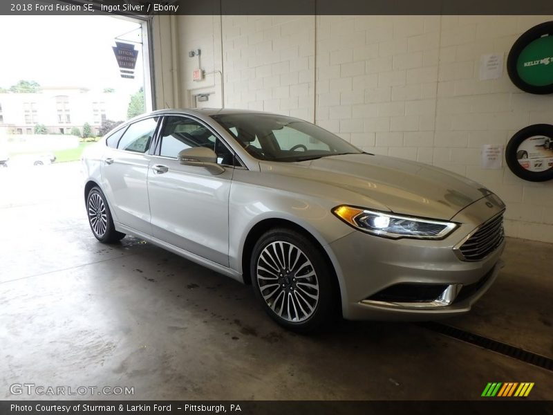 Ingot Silver / Ebony 2018 Ford Fusion SE