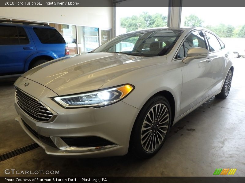 Ingot Silver / Ebony 2018 Ford Fusion SE