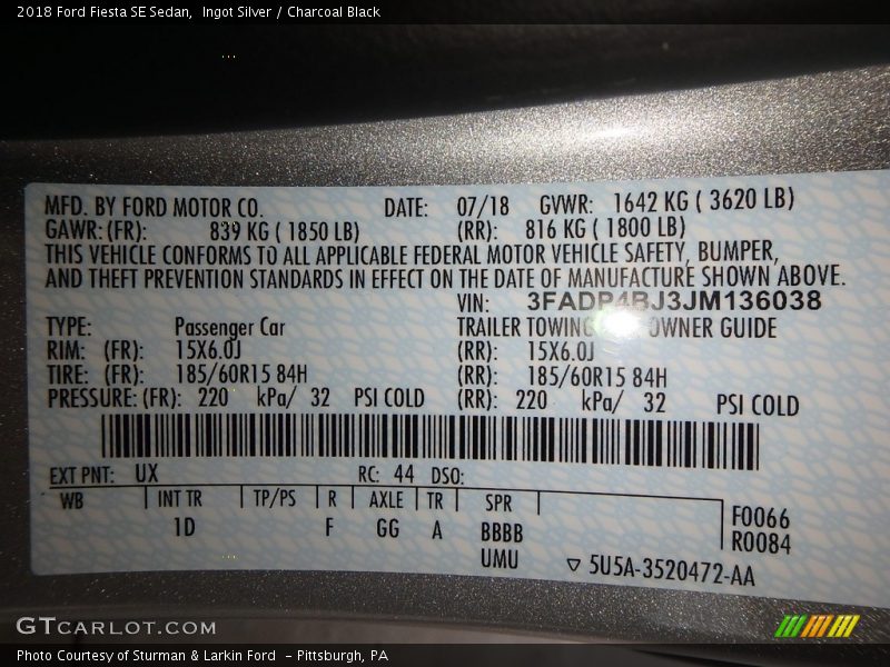 Ingot Silver / Charcoal Black 2018 Ford Fiesta SE Sedan