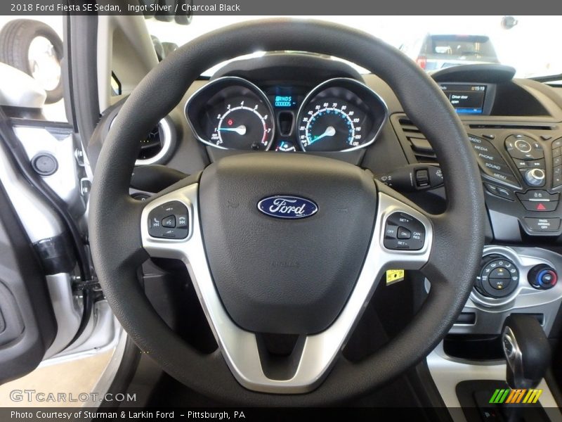 Ingot Silver / Charcoal Black 2018 Ford Fiesta SE Sedan