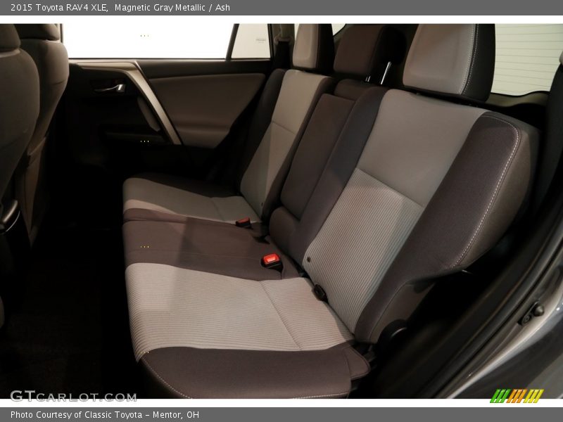 Magnetic Gray Metallic / Ash 2015 Toyota RAV4 XLE