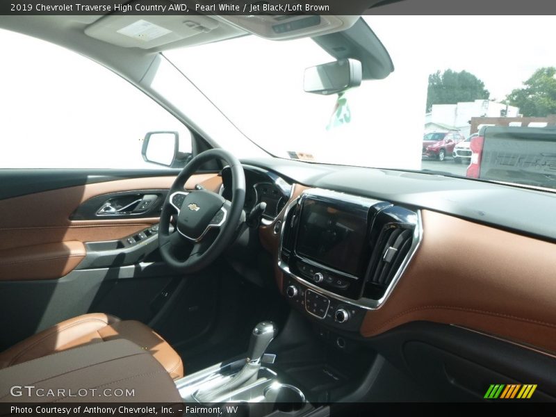 Pearl White / Jet Black/Loft Brown 2019 Chevrolet Traverse High Country AWD