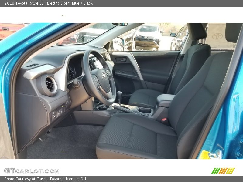 Electric Storm Blue / Black 2018 Toyota RAV4 LE