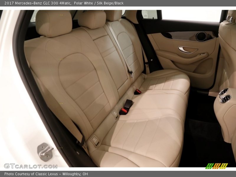 Polar White / Silk Beige/Black 2017 Mercedes-Benz GLC 300 4Matic