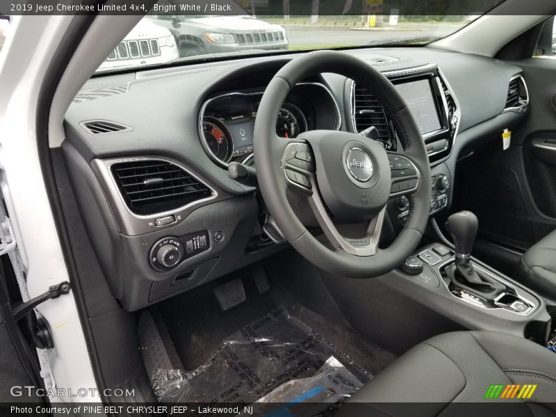 Bright White / Black 2019 Jeep Cherokee Limited 4x4