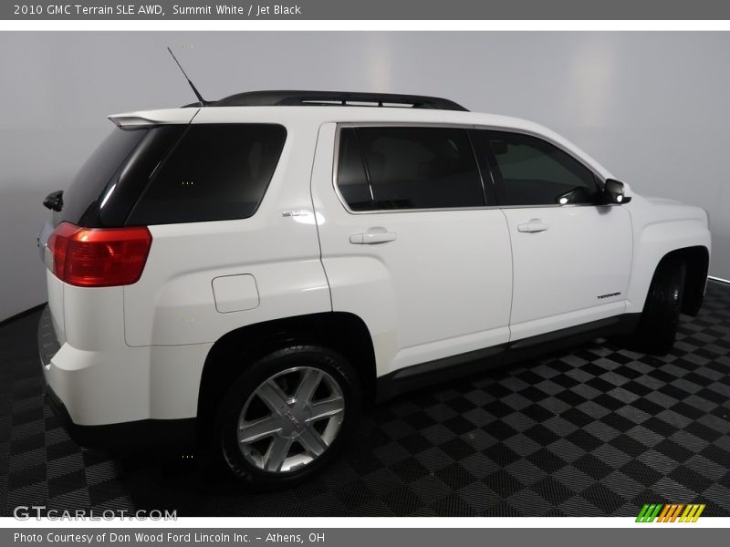 Summit White / Jet Black 2010 GMC Terrain SLE AWD